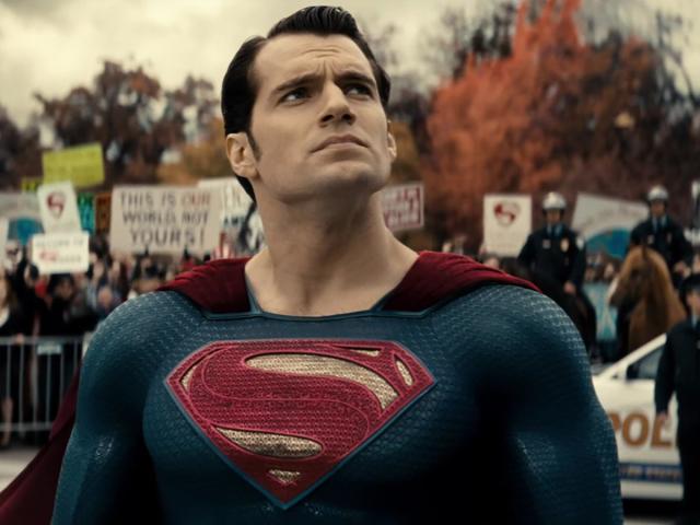 The Flash: DC Studios Reportedly Debating Including a Henry Cavill Superman  Cameo