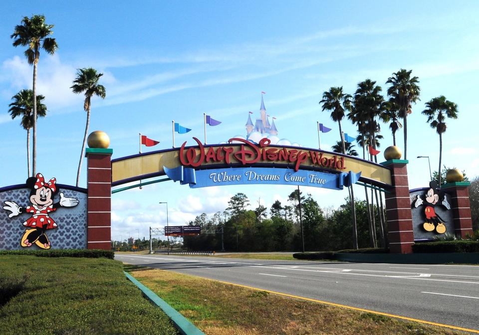 walt disney world entrance