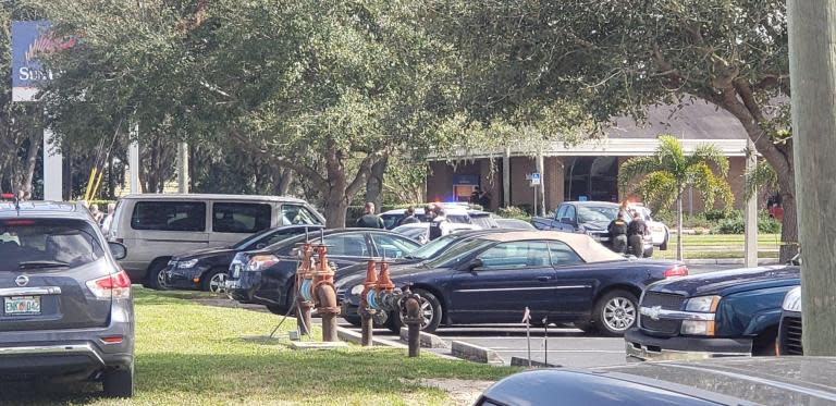 Florida shooting: At least five dead in 'hostage situation' at bank, police say