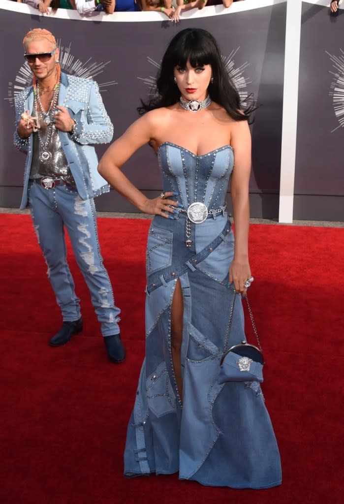 Katy Perry arrives at the 2014 MTV VMAs (Getty Images)