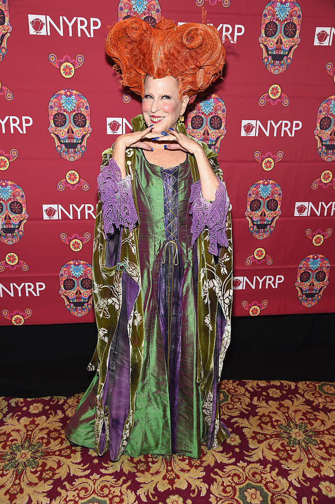 Halloween: Bette Midler as witch Winifred Sanderson. 