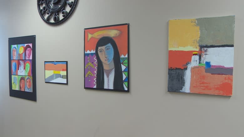 Yazidi refugee from Syria uses art to find peace in Winnipeg