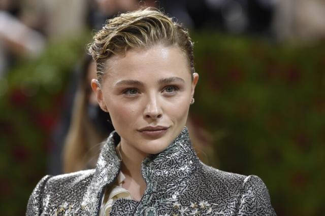 Chloë Grace Moretz reveals she struggled with body dysmorphia