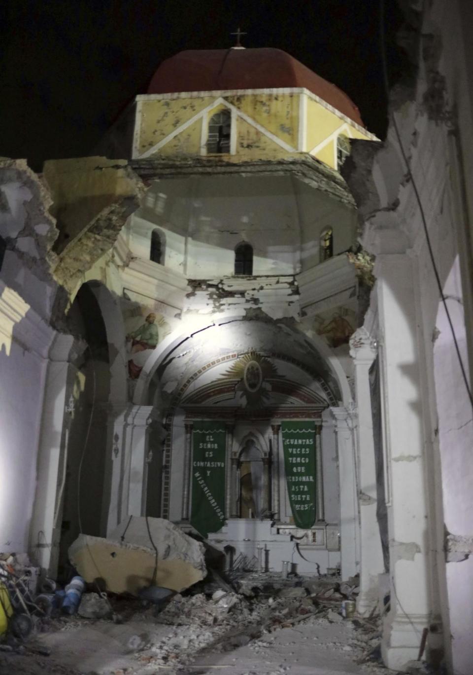 The remains of the Santiago Apostol church after it collapsed during an earthquake (AP)