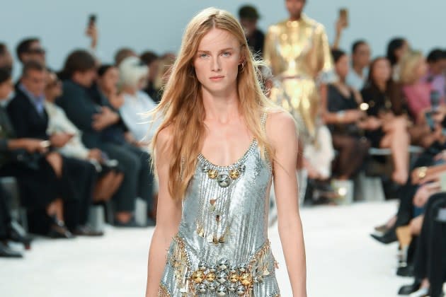 Rabanne Spring 2022 Ready-to-Wear Fashion Show