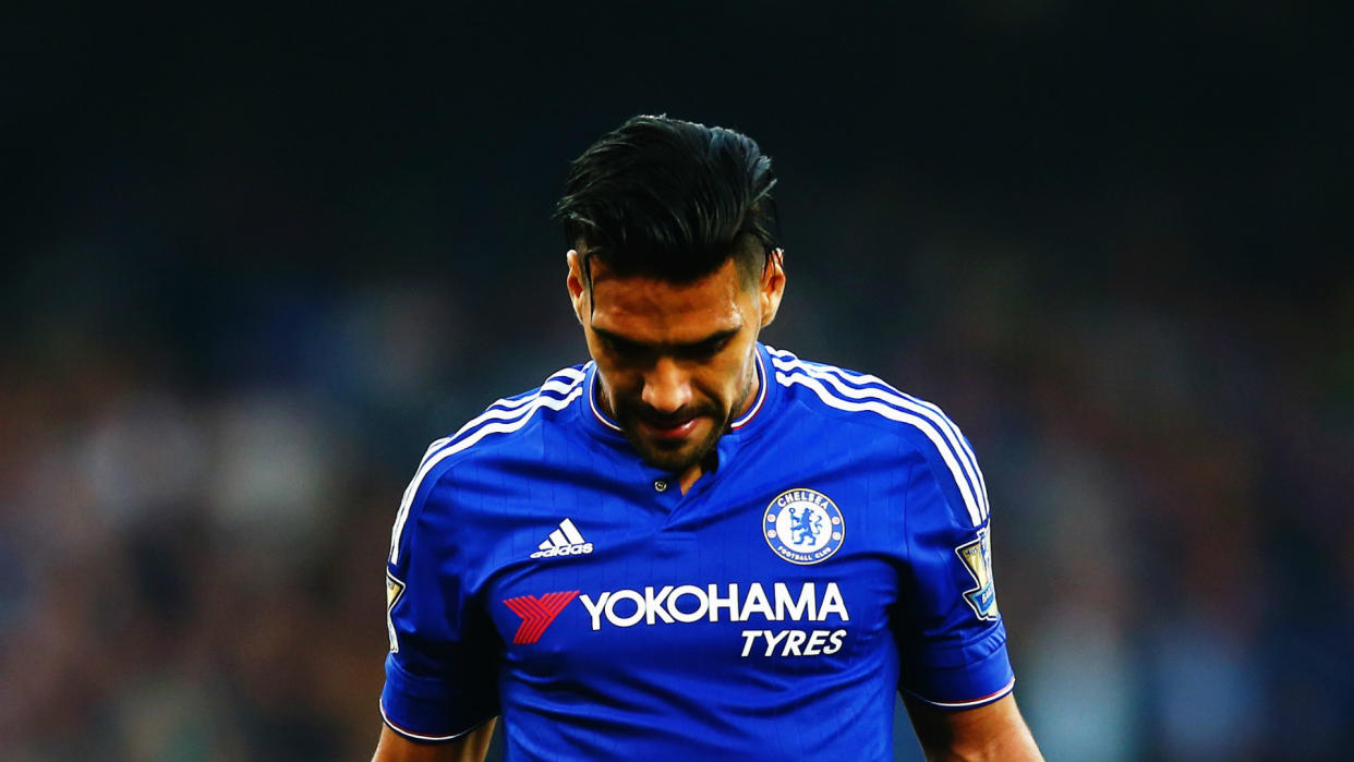 Die Zusammenarbeit zwischen Falcao und Chelsea scheint für die Londoner zu einem teuren Missverständnis zu werden. Die Blues suchen händeringend nach einem Abnehmer.