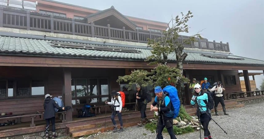 天池山莊25日中午12起預警性休園，暫停開放期間，住宿山友及旅客可申請退費。（圖／民眾提供）