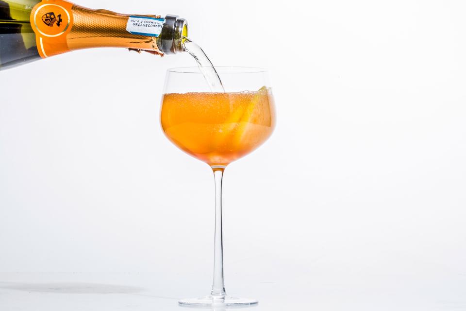 Sparkling Lemon Cocktail