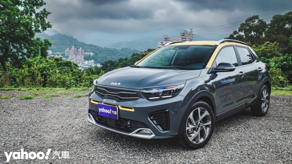 2022 KIA Stonic 1.0T智慧油電GT-line山間試駕！好動特質真不容小看？