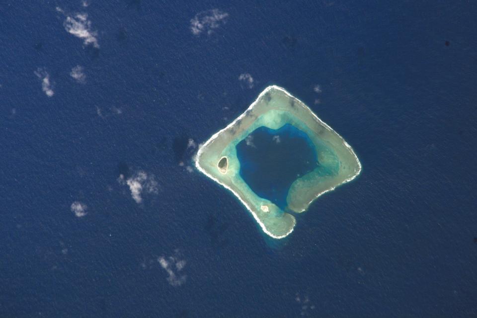 This image taken by a crew member aboard the International Space Station during Expedition 13 shows Rose Island in American Samoa.