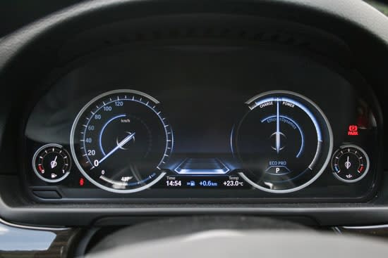 photo 5: 【HD影片-國內新車試駕】BMW 520i Touring