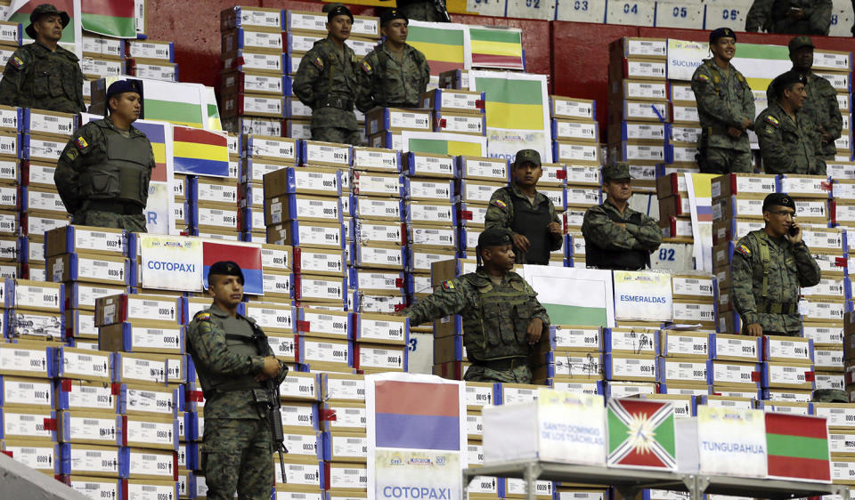 Ecuador ballots guarded by soldiers