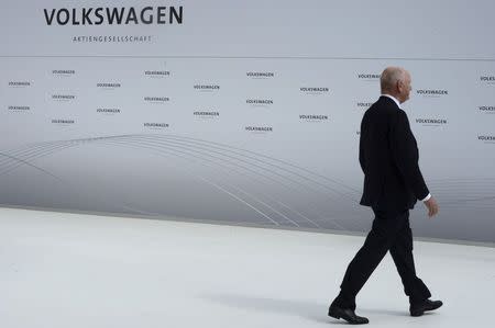 Ferdinand Piech, chairman of the supervisory board of Volkswagen, is pictured during a welcoming ceremony at the plant of German carmaker Volkswagen in Wolfsburg April 23, 2012. REUTERS/Fabian Bimmer