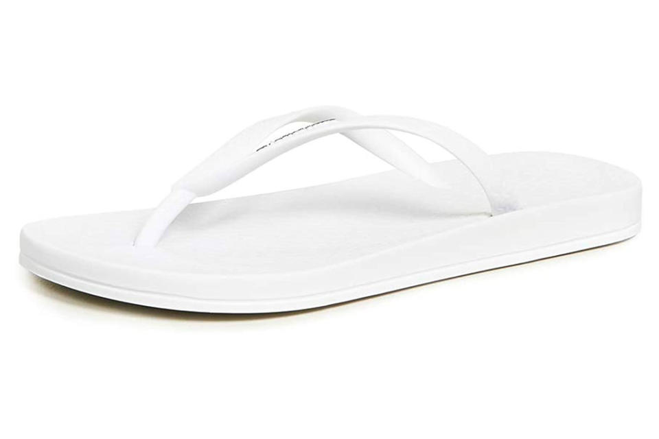 white flip flops, ipanema