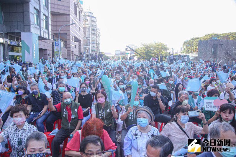 ▲陳時中競選總部今日成立，現場人潮洶湧，展現北市綠營基層勝選渴望。（圖／記者葉政勳攝，2022.10.01）