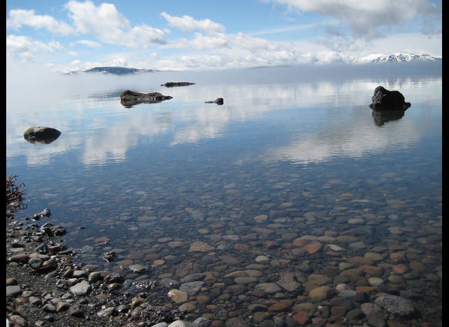 Yellowstone Lake. (moonlightbulb, Flickr)