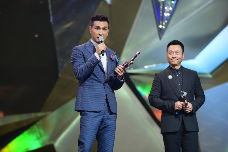 Stars dazzle at Starhub TVB Awards 2016