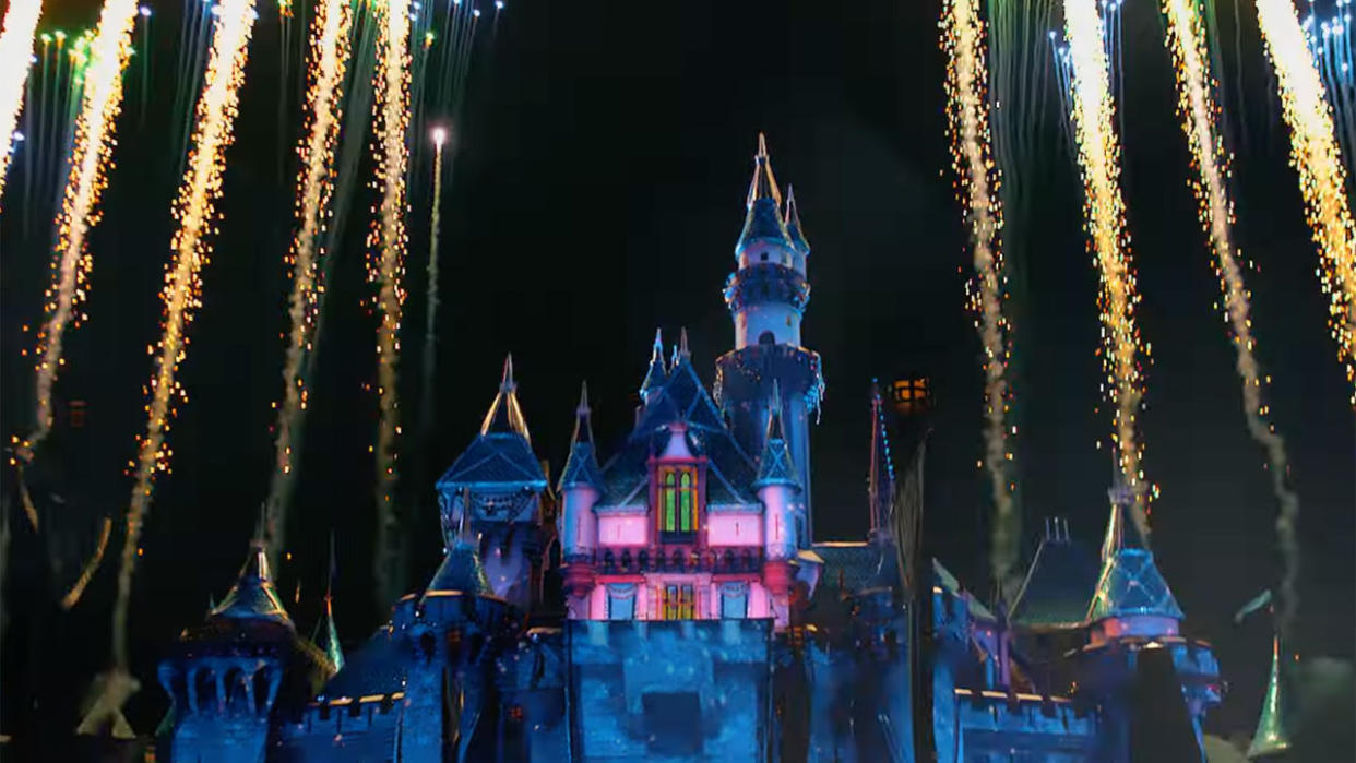  Disney Parks footage from Ignite The Night video. . 