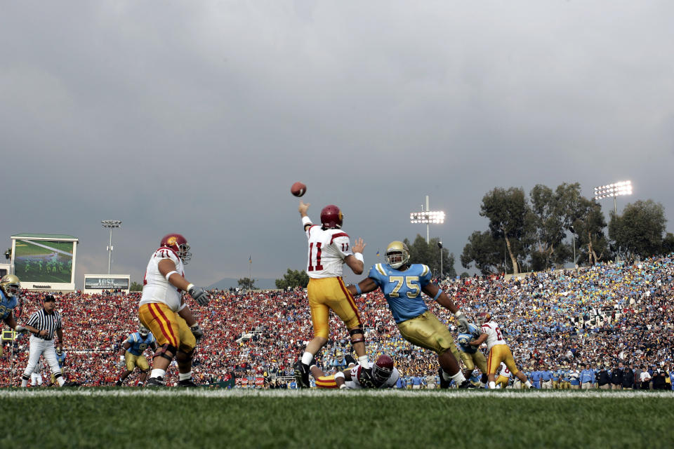 Mandatory Credit: Photo by Joe Robbins-USA TODAY Sports — (c) 2004 by Joe Robbins