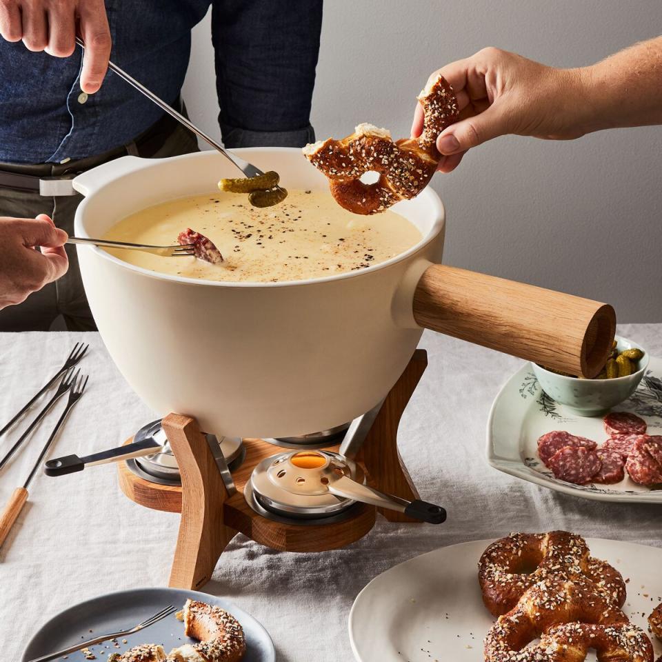 mr big fondue pot