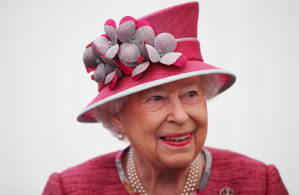 Britain's Queen Elizabeth attends The King's Troop Royal Horse Artillery 70th parade in Hyde Park in London on Oct. 19, 2017. (Photo: Hannah Mckay / Reuters)