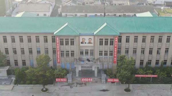 中國民用無人機拍攝的朝鮮新義州的街頭照片。   圖：翻攝自 Reddit