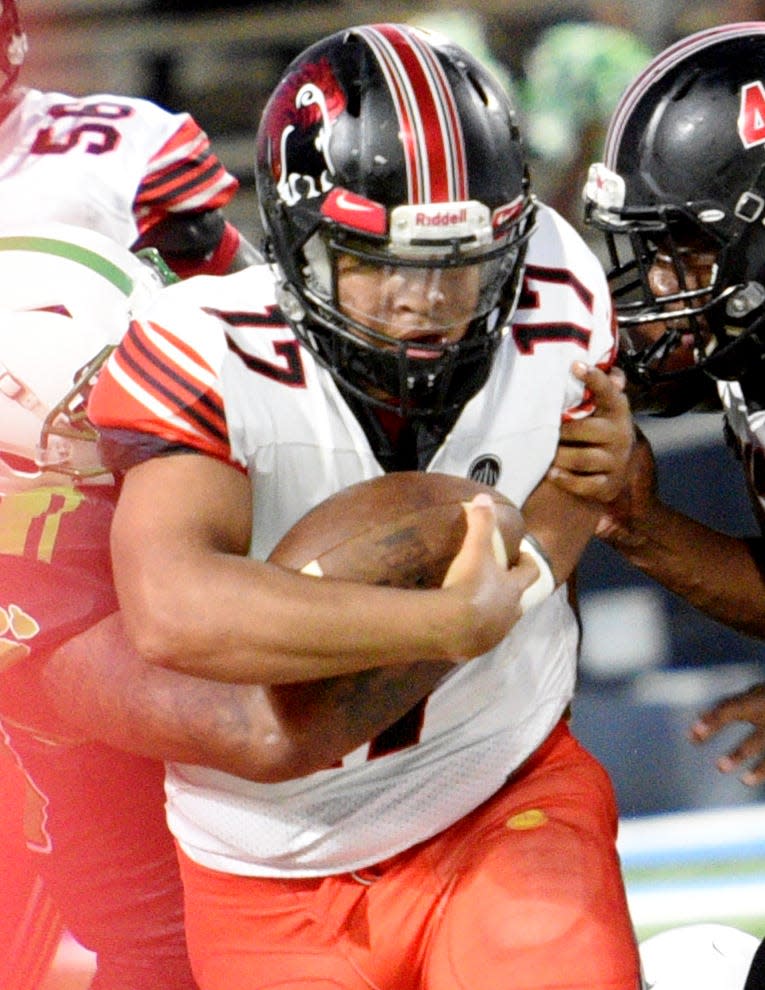 The Plain Dealing football team has a new coach heading into the 2022 season. Clint Walker has taken over.