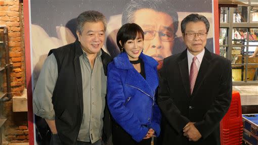 《國際橋牌社》演員楊烈（右起）、西田惠里奈、林在培出席戶外播映會。（圖／《國際橋牌社》劇組提供）