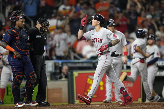 Cleveland, United States. 26th June, 2022. Boston Red Sox Jarren Duran (40)  hits a RBI double in the fourth inning against the Cleveland Guardians at  Progressive Field in Cleveland, Ohio on Sunday