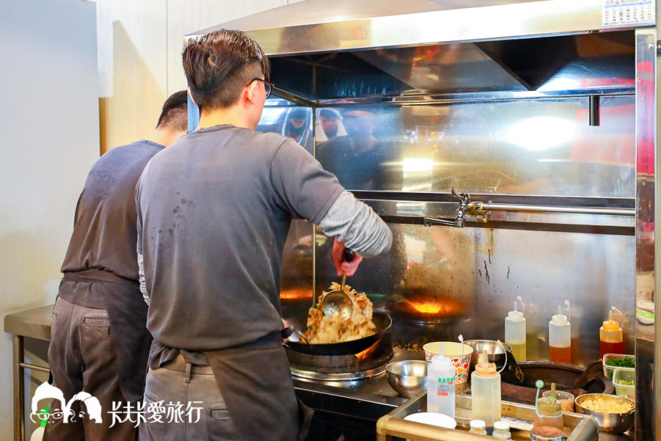 「台灣炒飯王」東區地方冠軍～約翰兄弟二號店