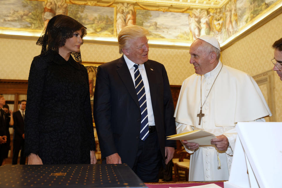 U.S. President Donald Trump and first lady Melania meet Pope Francis during a private audience at the Vatican, May 24, 2017. (Photo: POOL New / Reuters)