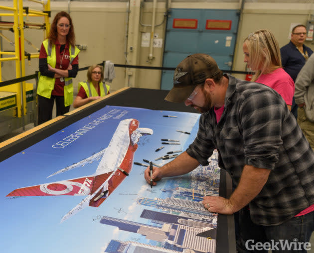 Boeing workers sign 777X banner