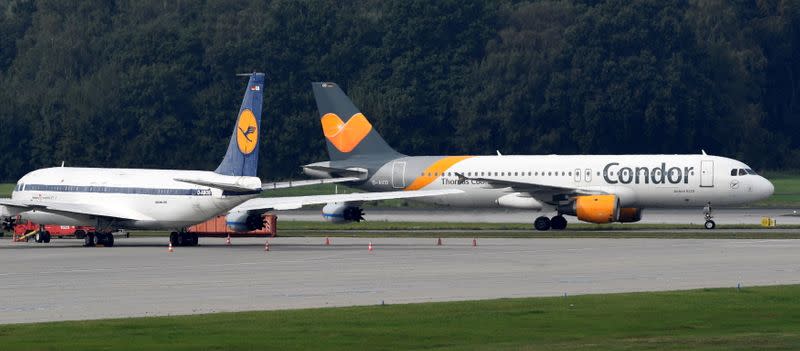 FILE PHOTO: An Airbus A320 of Condor Airlines lands at the airport in Hamburg