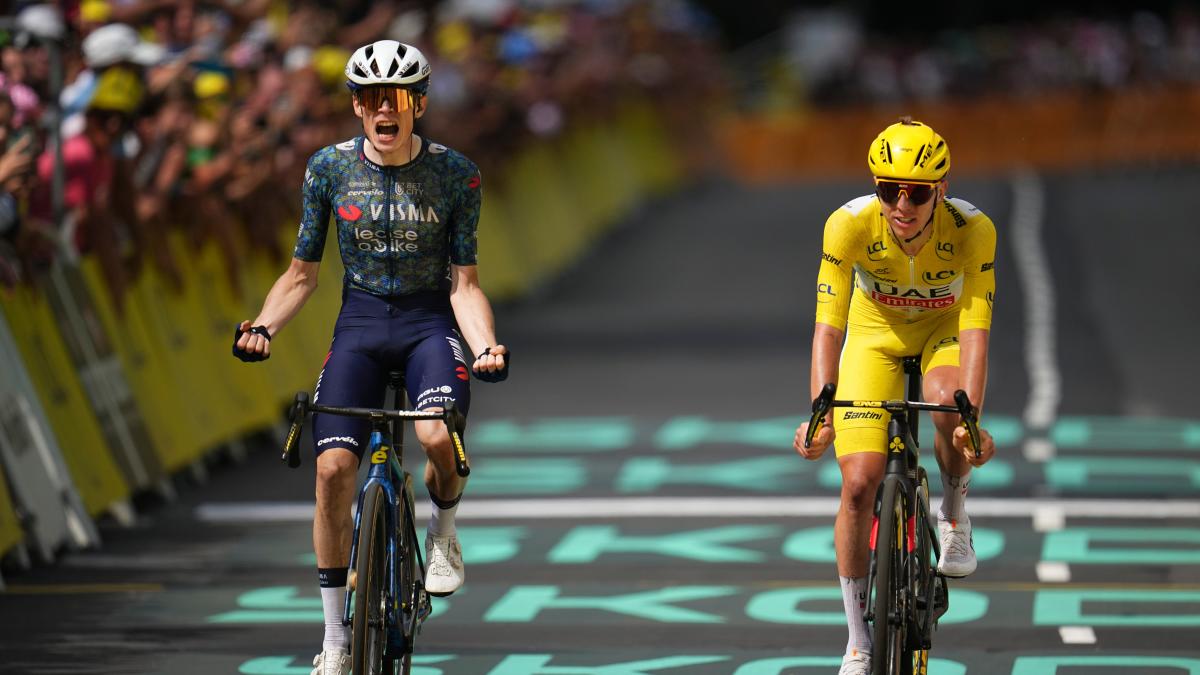 Jonas Vingegaard reels in Tadej Pogacar to win stage 11 of Tour de France