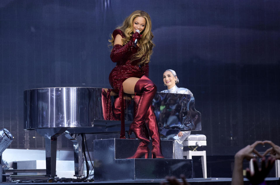 LONDON, ENGLAND – MAY 30: (EDITORIAL USE ONLY) (EXCLUSIVE COVERAGE) Beyoncé performs onstage during the “RENAISSANCE WORLD TOUR” at the Tottenham Hotspur Stadium on May 30, 2023 in London, England. (Photo by Kevin Mazur/WireImage for Parkwood)