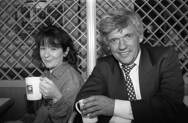 5 Live presenters Jane Garvey and Peter Allen launched the station 30 years ago