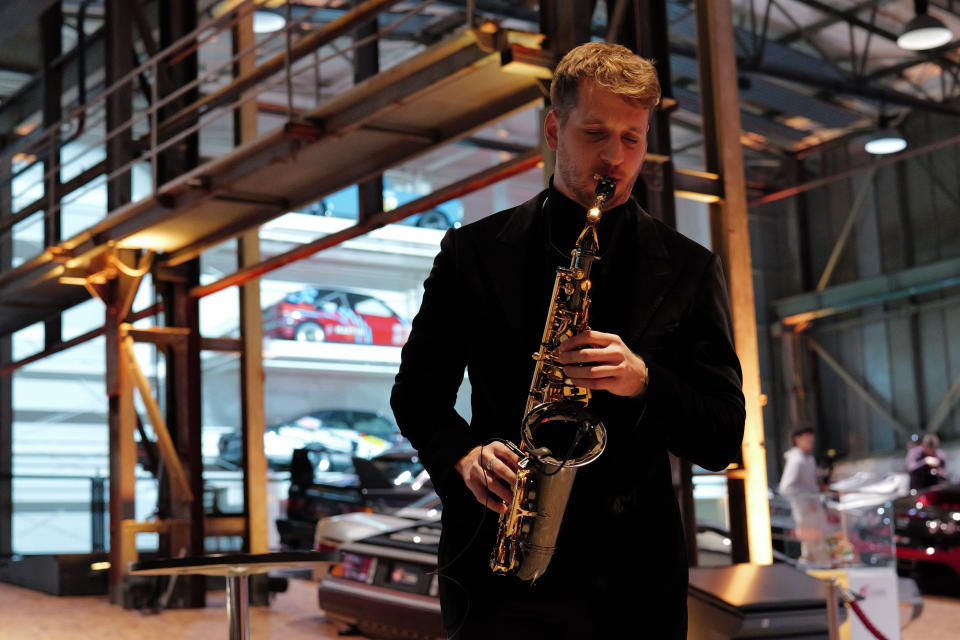 A sample photo of a saxophone player taken on the Leica SL3 camera