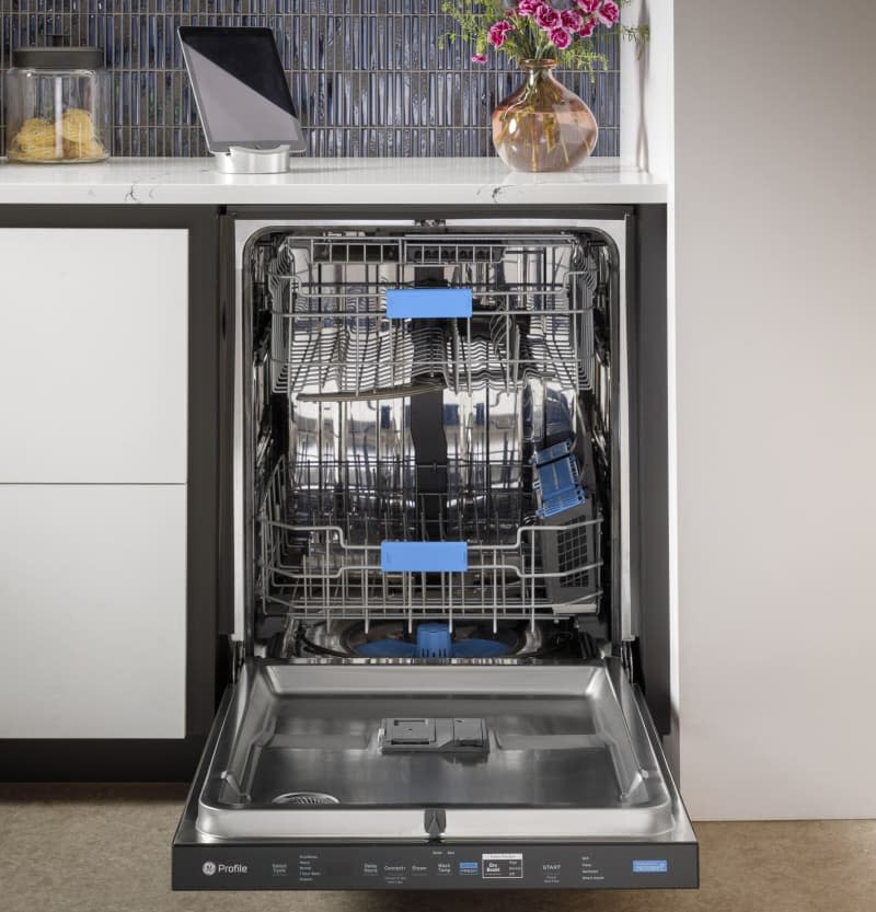 GE Energy Star Dishwasher lifestyle image