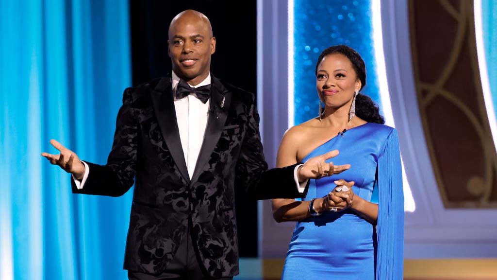  Kevin Frazier and Nischelle Turner at 49th Daytime Emmy Awards. 