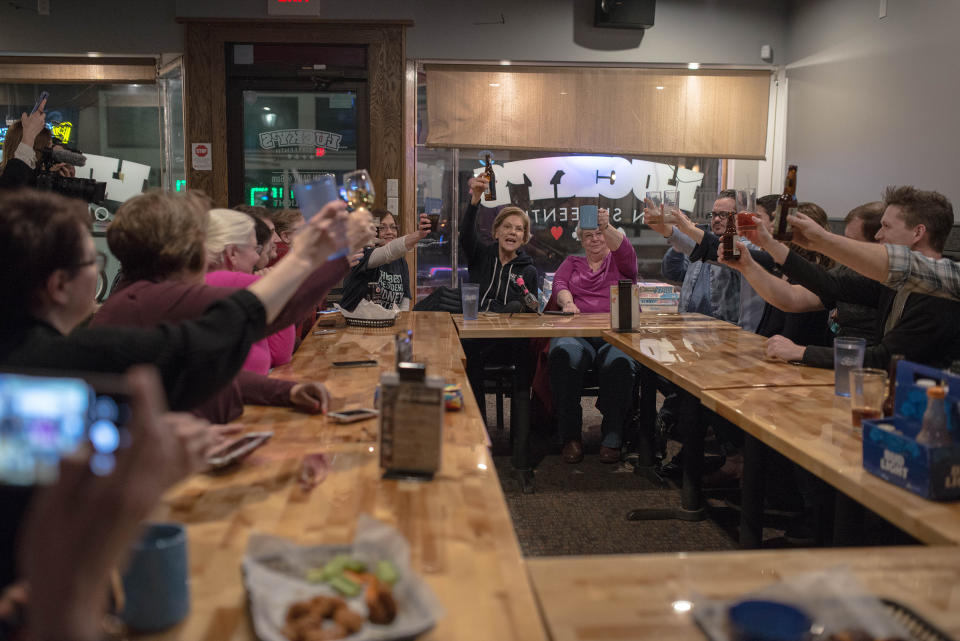 Warren holds a meet-and-greet at a pub in Cedar Rapids on Jan. 26 | Photograph by September Dawn Bottoms for TIME