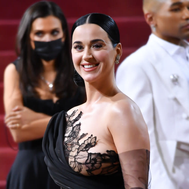 Katy Perry se arrepiente de no haber colaborado con Billie Eilish credit:Bang Showbiz