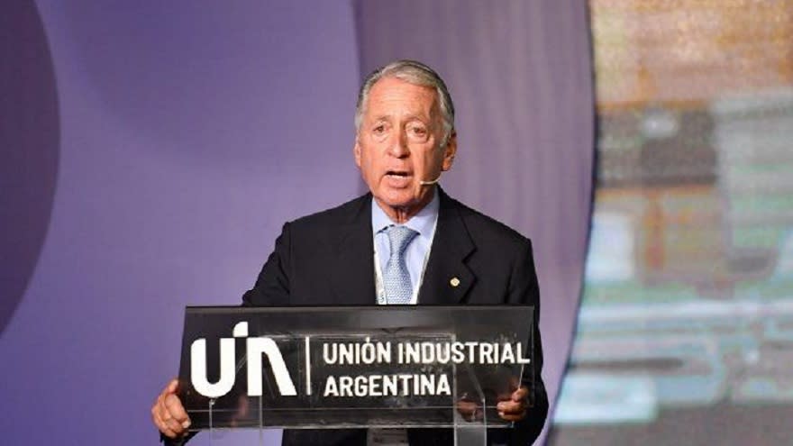 El presidente de la UIA, Daniel Funes de Rioja, espera escuchar las palabras de Milei 