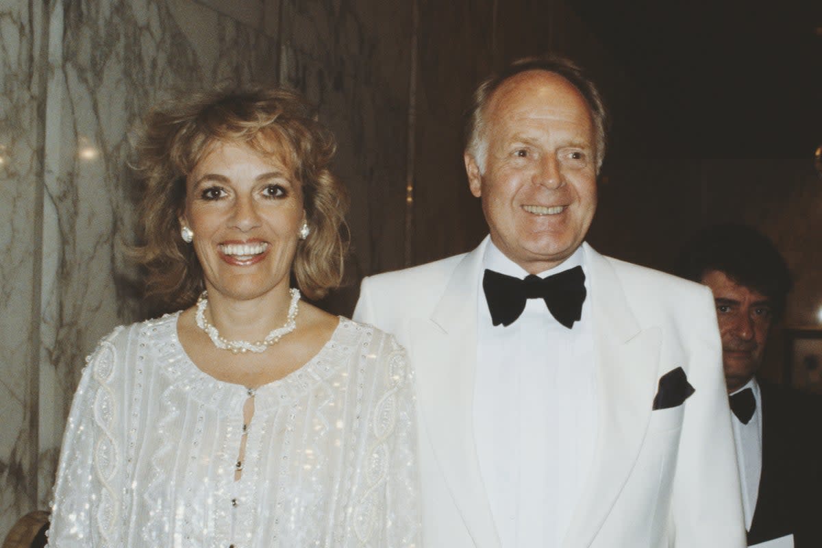 Dame Esther Rantzen and her husband, Desmond Wilcox in 1986 (Getty Images)