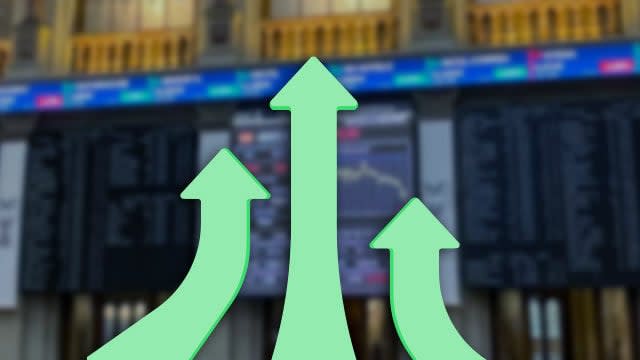 Cuatro acciones del Ibex 35 comienzan diciembre con un potencial superior al 40%