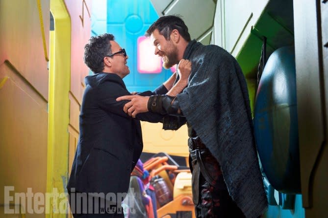 Bruce Banner (Mark Ruffalo) and Thor (Chris Hemsworth) in ‘Thor: Ragnarok’