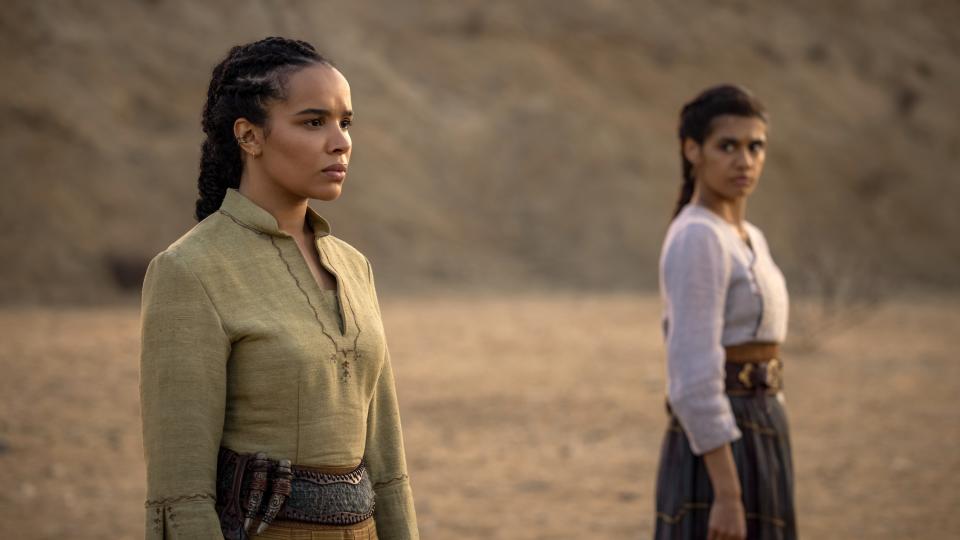 Nynaeve al'Meara (Zoe Robins) and Egwene al'Vere (Madeleine Madden) in The Wheel of Time season 1