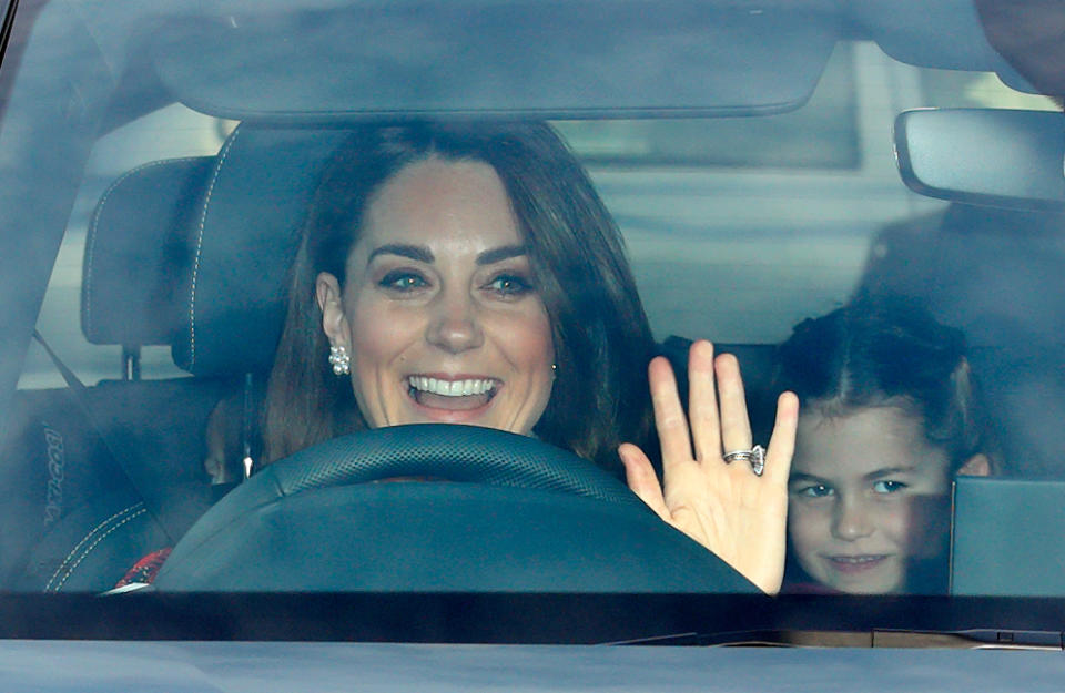 LONDON, UNITED KINGDOM - DECEMBER 18: (EMBARGOED FOR PUBLICATION IN UK NEWSPAPERS UNTIL 24 HOURS AFTER CREATE DATE AND TIME) Catherine, Duchess of Cambridge and Princess Charlotte of Cambridge attend a Christmas lunch for members of the Royal Family hosted by Queen Elizabeth II at Buckingham Palace on December 18, 2019 in London, England. (Photo by Max Mumby/Indigo/Getty Images)