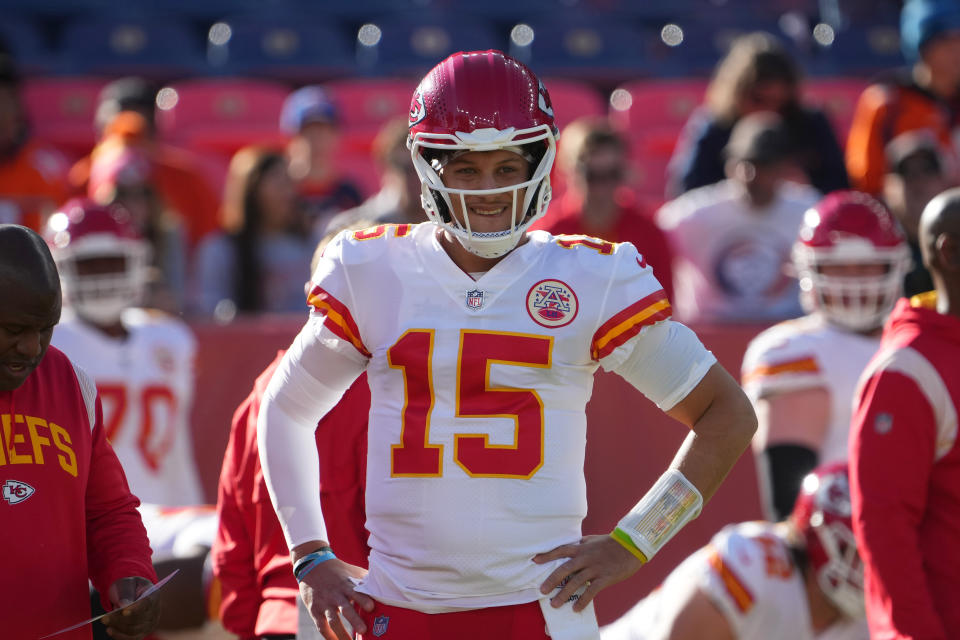 Patrick Mahomes can't stop throwing wild passes. (Ron Chenoy-USA TODAY Sports)
