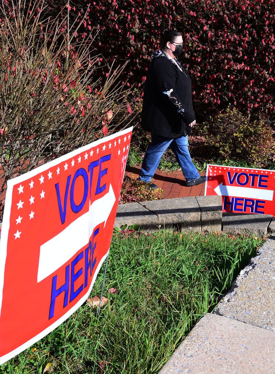 A vote here sign is seen outside an polling place in Washington County, Md., during the 2022 General Election.