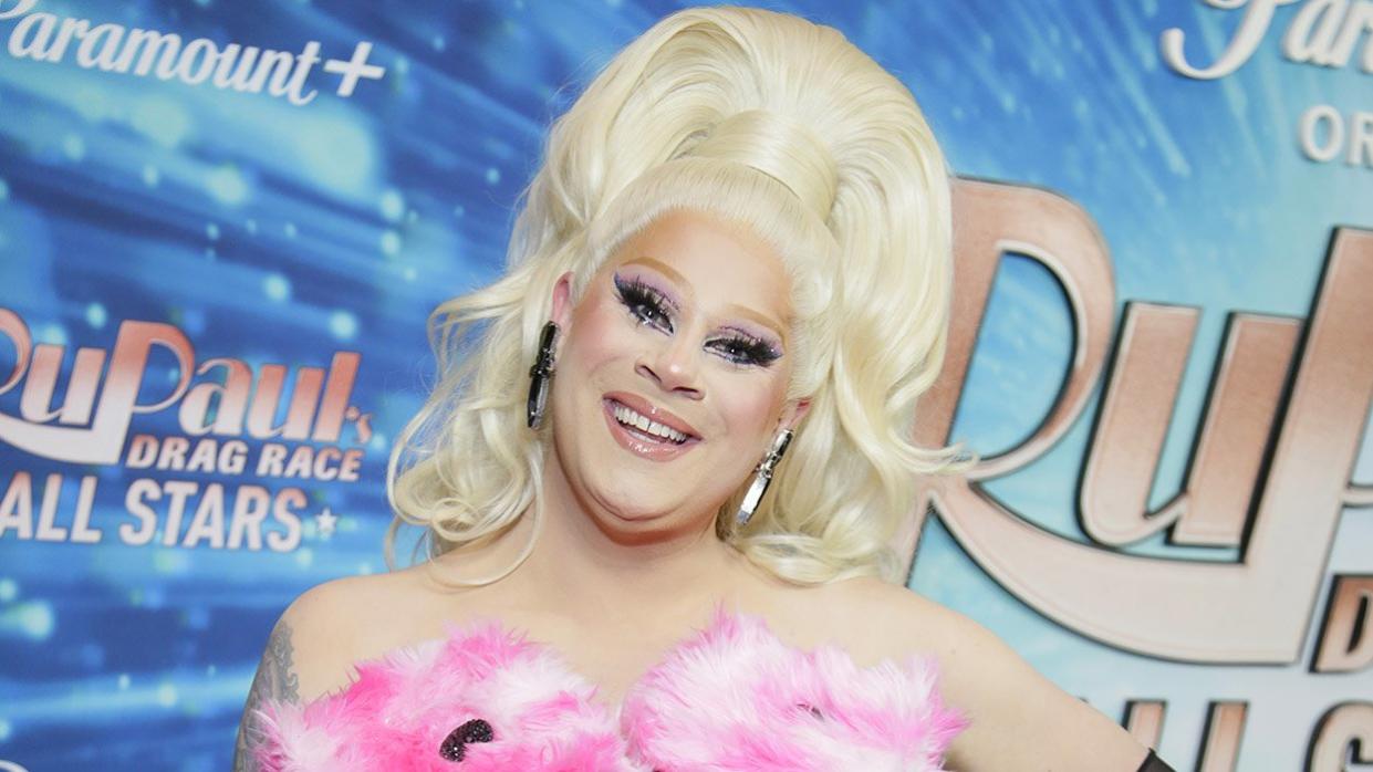 Nina West 